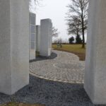 Urnenstelen Friedhof Schwabhausen